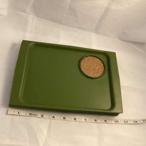 Vintage Acca Ware David Douglas Set of Avocado Green Plates Trays With Cork - Picture 12 of 14
